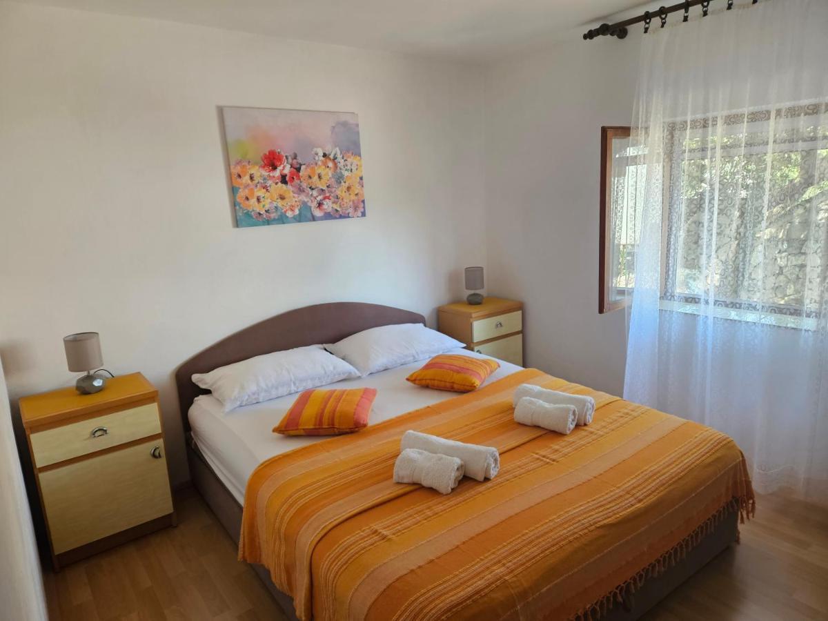 Apartment Ema Трогир Екстериор снимка